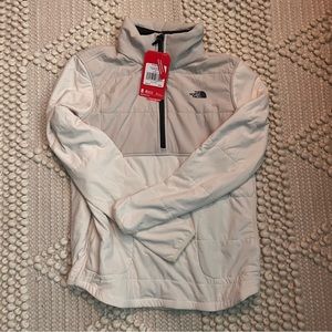 The North Face pull over NWT